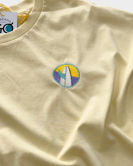 Women's Oversized Rolled-Sleeve Tee - Single Finn